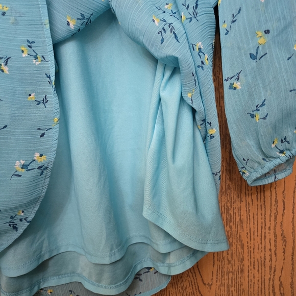 St. John's Bay 3X Blue Floral Blouse with yellow flowers - Picture 7 of 10